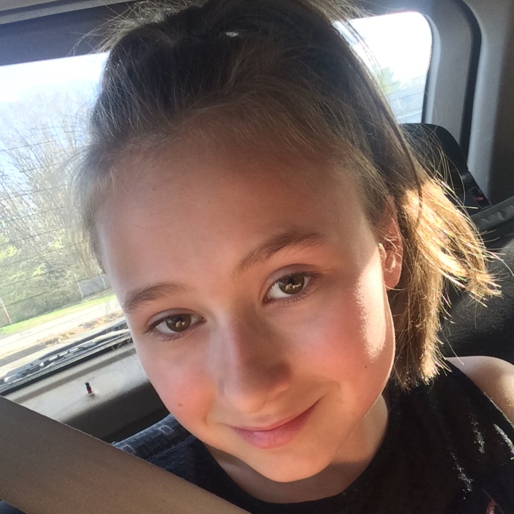 Meet your Posher, Kayla